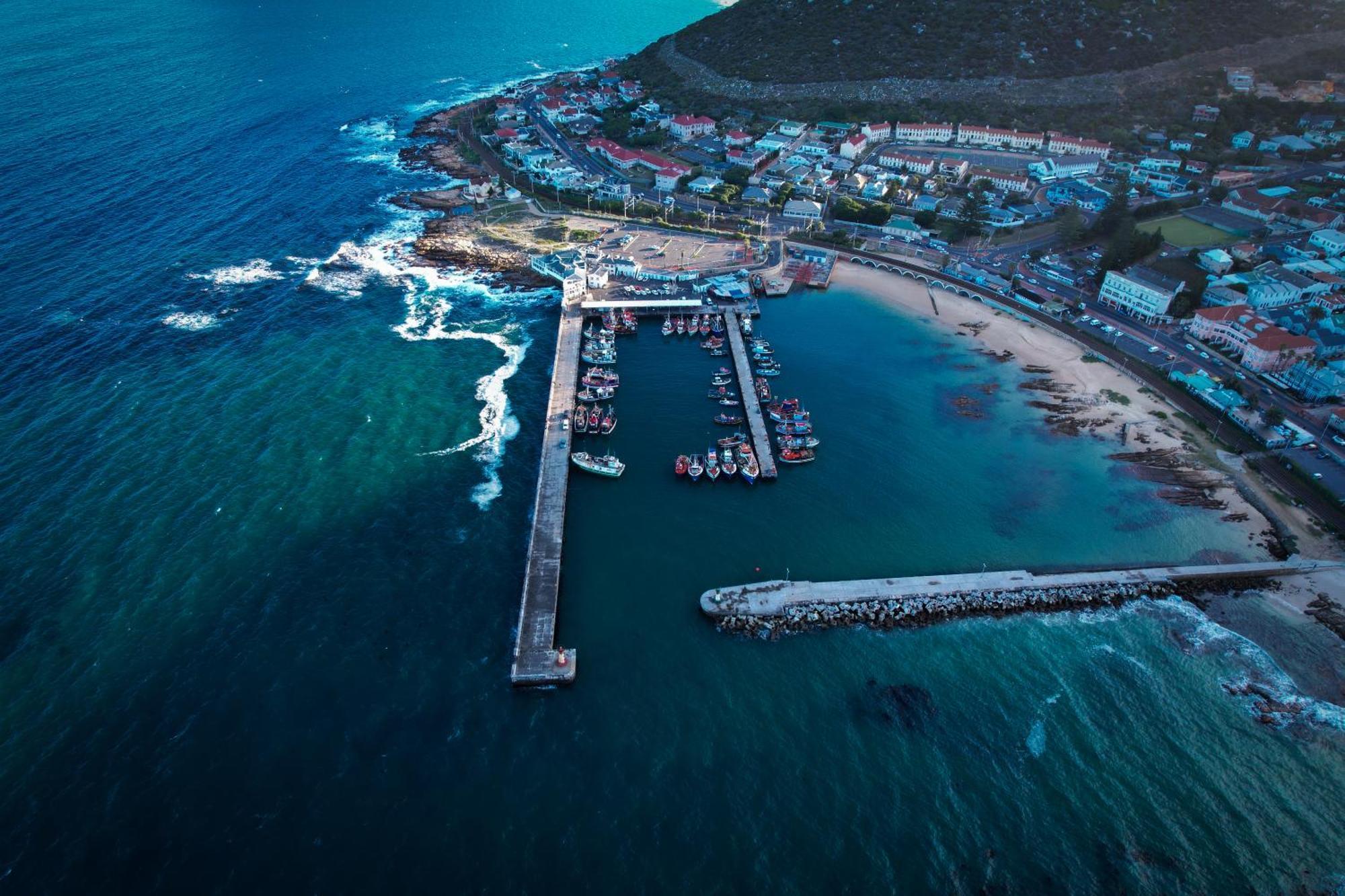 Eclectic Heritage Paradise Simonʼs Town Екстериор снимка